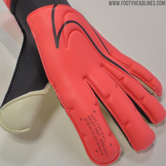 Nike Porteros usan guantes "All-Red"