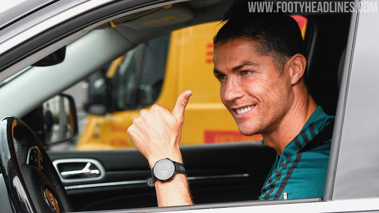 Cristiano Ronaldo Regresa A La Formación En Las Viejas Botas Nike Mercurial
