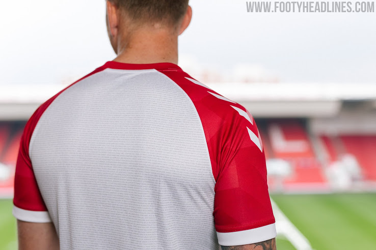 Camiseta Alternativa del Bristol City 2020-2021