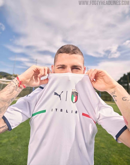 Camiseta de Visitante y de portero de Italia 2021-2022