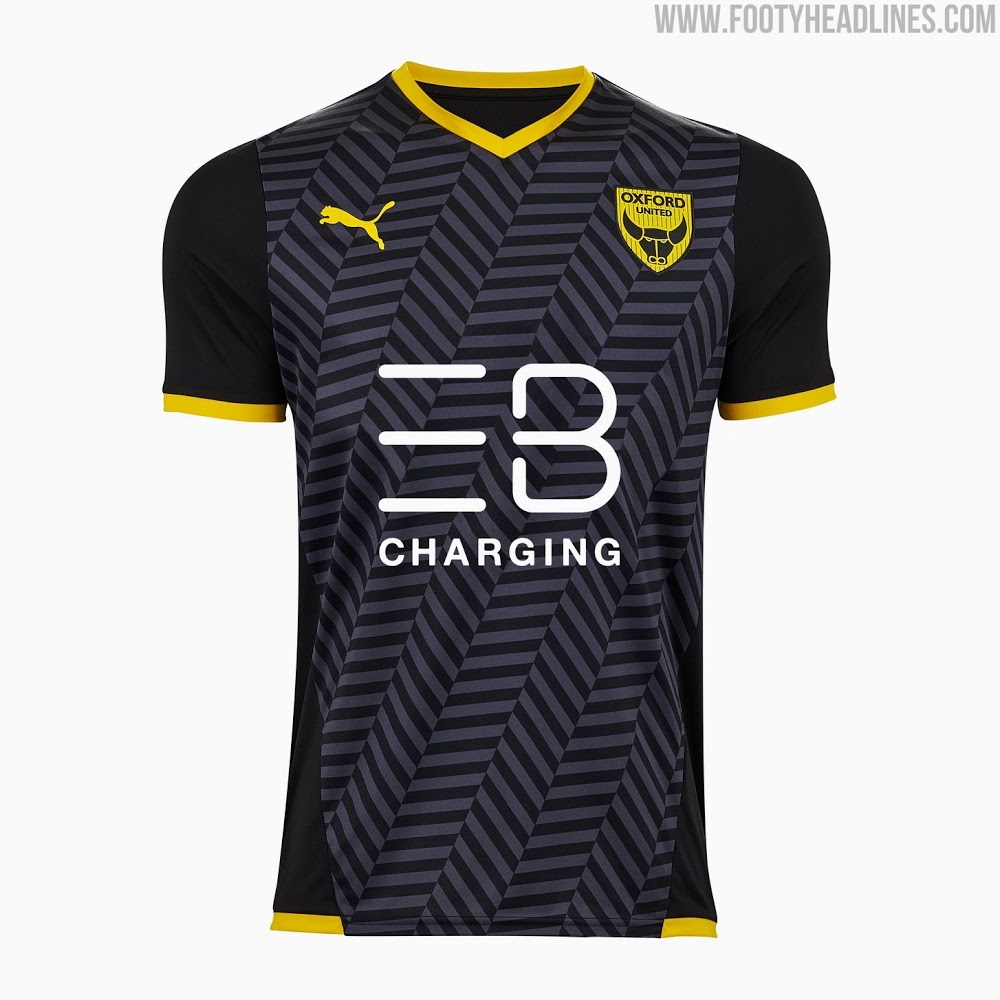 Camisetas de Local, Visitante y Tercera del Oxford United 2021-2022