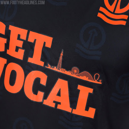 Tercera Camiseta del Blackpool 2021-2022