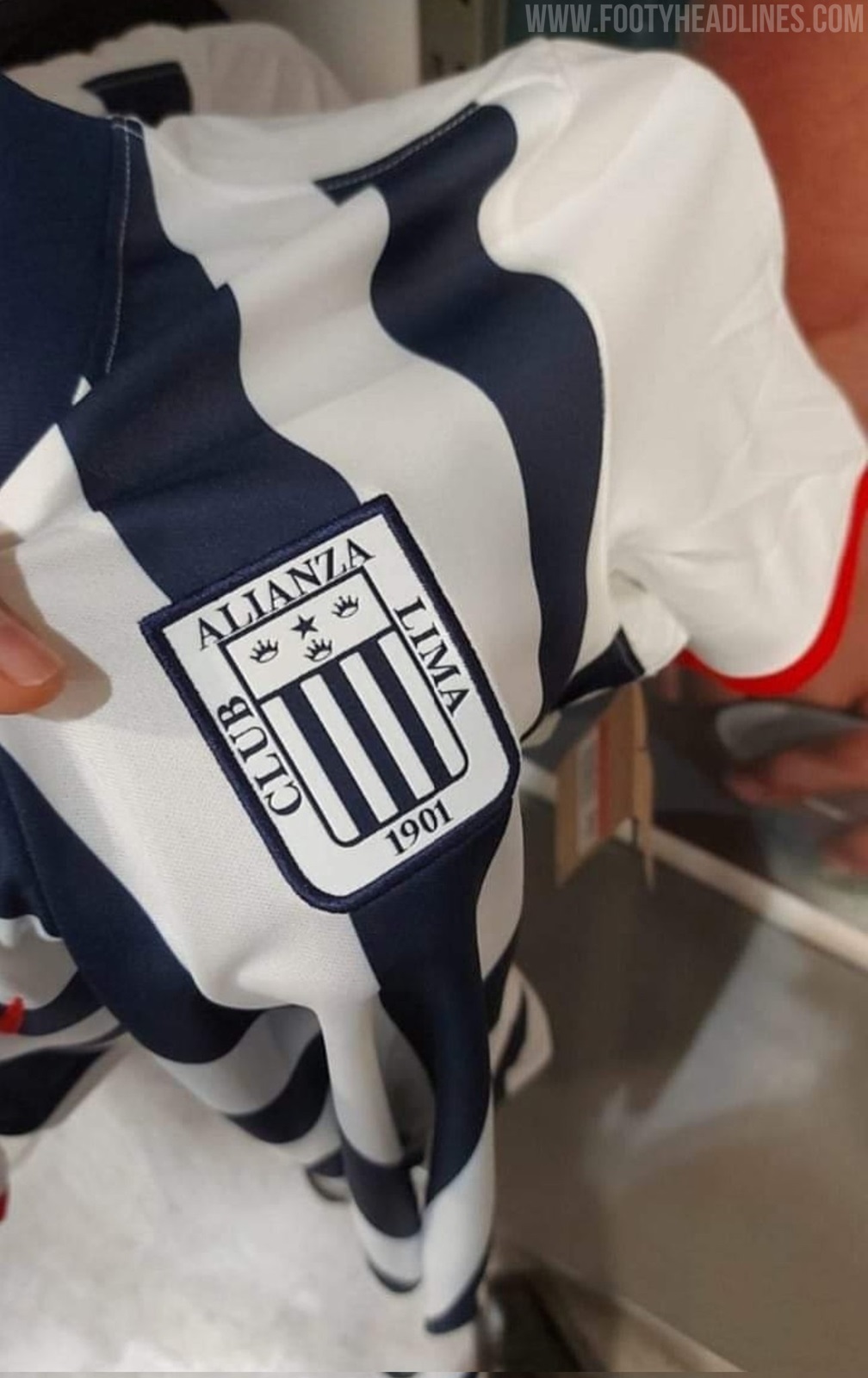 Camiseta de Local del Alianza Lima 2022