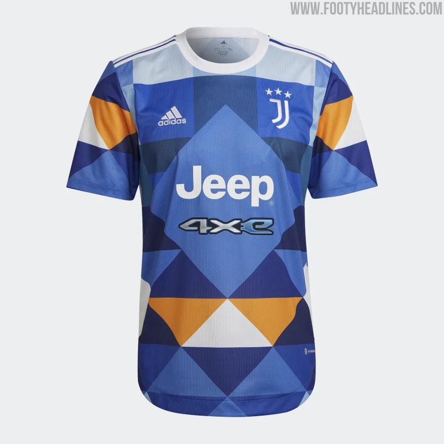 Cuarta camiseta de la Juventus 21-22 - Â¿Mismo diseÃ±o que la equipaciÃ³n del V-Varen Nagasaki?