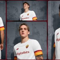Camiseta de Visitante del AS Roma 2021-2022