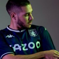 Tercera Camiseta del Aston Villa 2021-2022